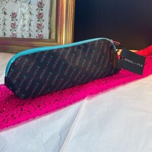 Kendall & KYLIE Makeup Brush holder NWT